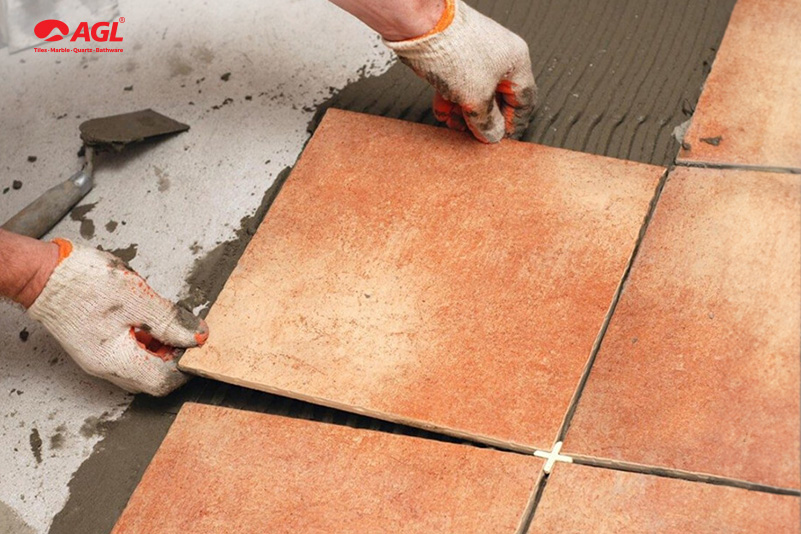 Advantages & Disadvantages of Ceramic Tiles